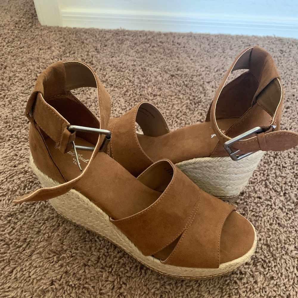 NWOT A New Day Wedges